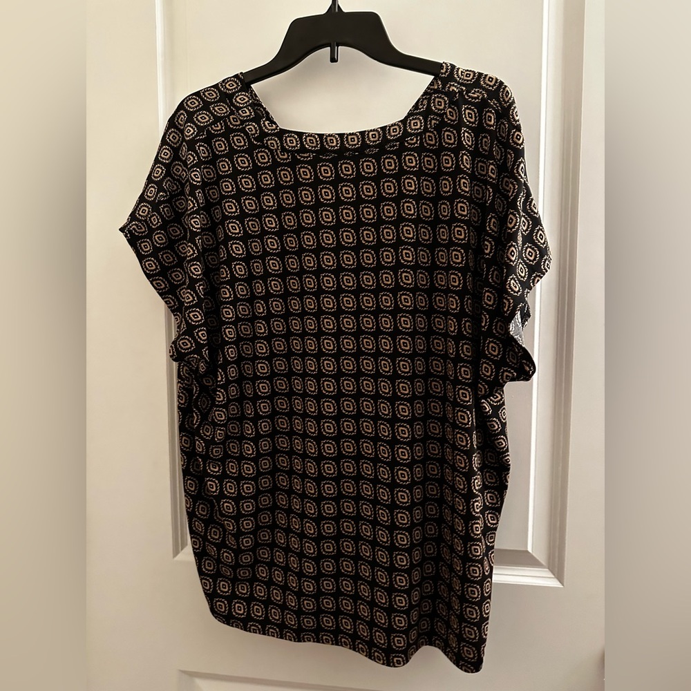 Ann Taylor Mixed Media Top